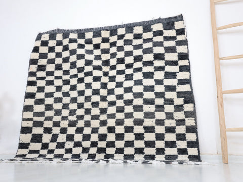 Taziri Moroccan Checkered Rug 5'2" x 4'9"