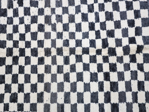 Taziri Moroccan Checkered Rug 5'2" x 4'9"