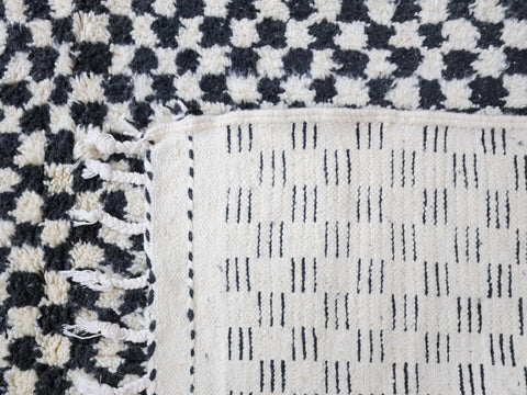 Aksil Moroccan Checkered Rug 8'5" x 12'0"