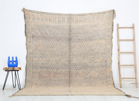 Dunna Vintage Moroccan Rug  6'6" x 8'4"