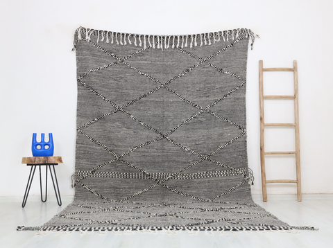 Amadsu  Moroccan Kilim Rug 6'0" x 10'3"