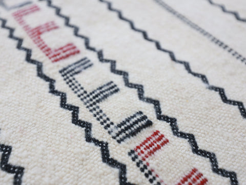 Dihina Moroccan Kilim Rug 2'6" x 4'5"