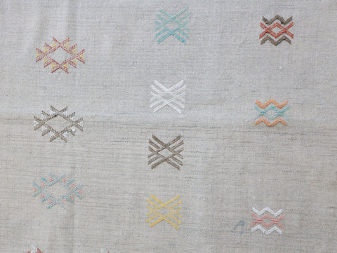 Yelli Cactus Silk Rug 2'4" X 9'2"