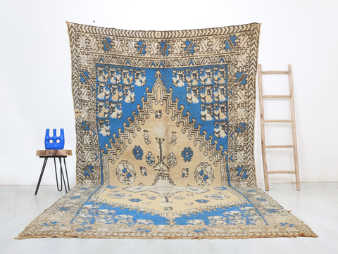 Akziz Vintage Moroccan Rug  6'6" x13'5"