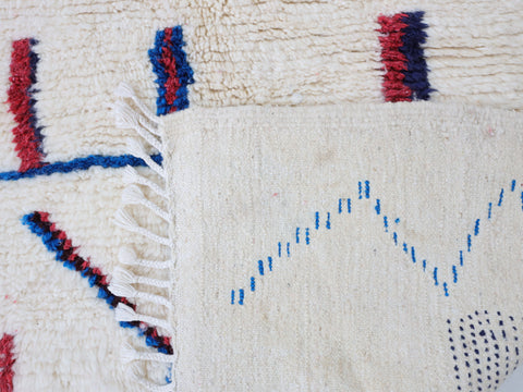 Taslilt  Moroccan Rug 4'9" x 7'9"