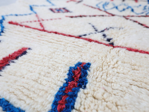 Taslilt  Moroccan Rug 4'9" x 7'9"