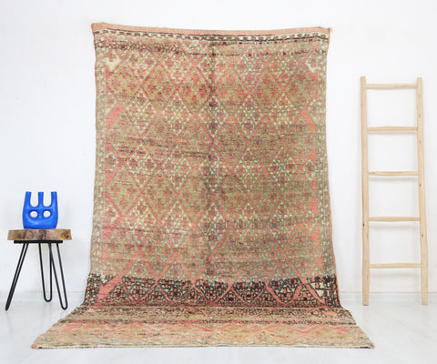 Izza Vintage Moroccan Rug  5'3" x 9'7"