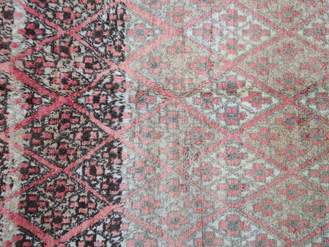 Izza Vintage Moroccan Rug  5'3" x 9'7"