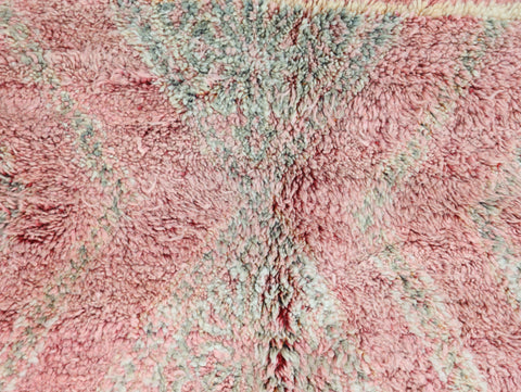 Amnayen Vintage Moroccan Rug  6'4" x10'4"