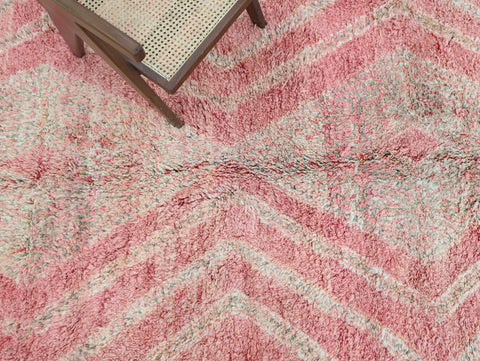 Amnayen Vintage Moroccan Rug  6'4" x10'4"