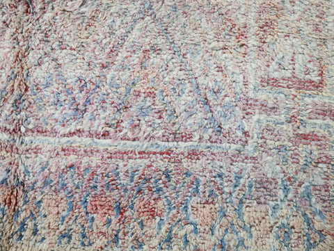 Thilelli Vintage Moroccan Rug  5'9" x10'2"