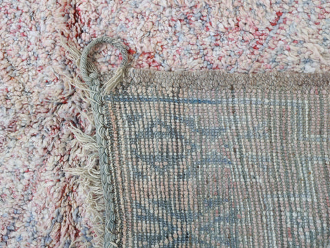 Thilelli Vintage Moroccan Rug  5'9" x10'2"