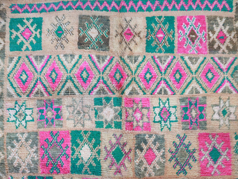 Tinireft Vintage Moroccan Rug  5'9" x9'8"