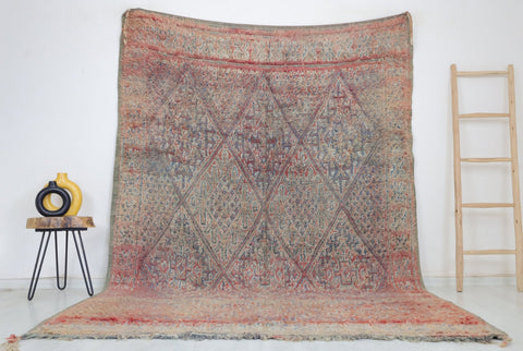 Shipping Tizi Vintage Moroccan Rug