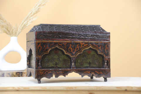 Kuchaf Vintage Wood Chest