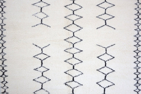 Ghnima Beni Ourain Rug 5'0" x 7'8"