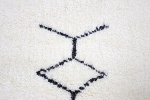 Ghnima Beni Ourain Rug 5'0" x 7'8"