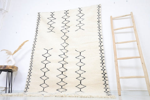 Ghnima Beni Ourain Rug 5'0" x 7'8"